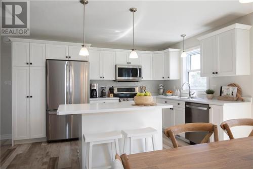 15 Durant Street, Petawawa, ON - Indoor Photo Showing Kitchen With Upgraded Kitchen