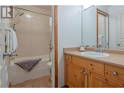9804 Silver Star Road Unit# 107, Vernon, BC - Indoor Photo Showing Bathroom