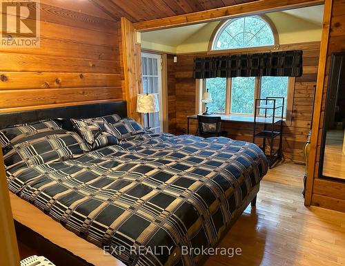 171 Chamonix Crescent, Blue Mountains, ON - Indoor Photo Showing Bedroom