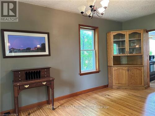 1015 Payne Line Rd, Douro-Dummer, ON - Indoor Photo Showing Other Room