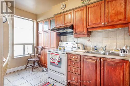 493 Carlaw Avenue, Toronto, ON - Indoor Photo Showing Kitchen With Double Sink