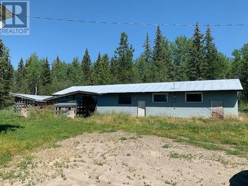 7506 Magnussen Road, 100 Mile House, BC - Outdoor