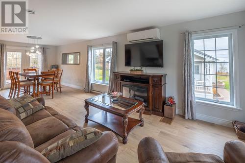 108 Beachy Cove Road, Portugal Cove, NL - Indoor Photo Showing Living Room