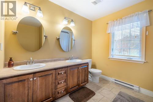 108 Beachy Cove Road, Portugal Cove, NL - Indoor Photo Showing Bathroom