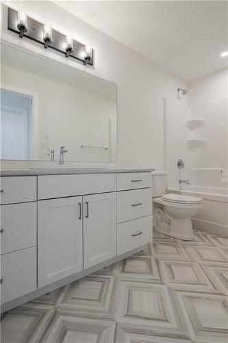 26 Gullane Street, Niverville, MB - Indoor Photo Showing Bathroom
