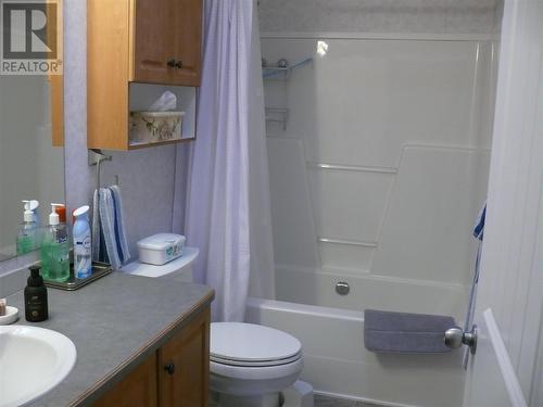 7260 46 Street Ne, Salmon Arm, BC - Indoor Photo Showing Bathroom