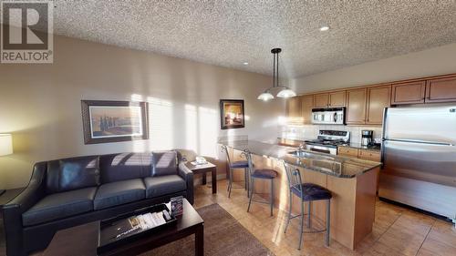 400 Bighorn  Boulevard Unit# 415 G, Radium Hot Springs, BC - Indoor Photo Showing Kitchen With Stainless Steel Kitchen