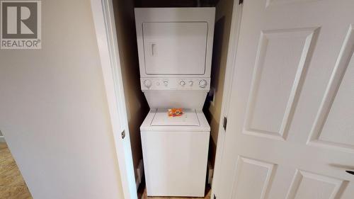 400 Bighorn  Boulevard Unit# 415 G, Radium Hot Springs, BC - Indoor Photo Showing Laundry Room