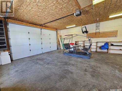 124 3Rd Street E, Ponteix, SK - Indoor Photo Showing Garage