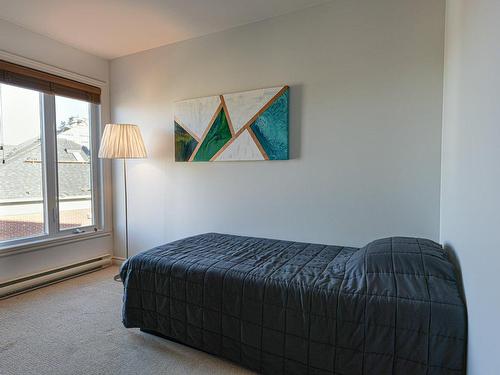 Chambre Ã Â coucher - 7-4585 Ch. Des Prairies, Brossard, QC - Indoor Photo Showing Bedroom