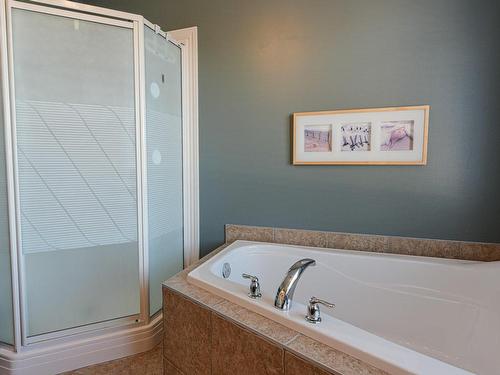 Salle de bains - 7-4585 Ch. Des Prairies, Brossard, QC - Indoor Photo Showing Bathroom