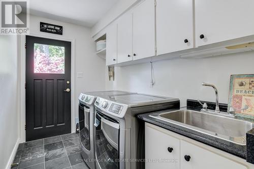 1123 Fair Birch Dr, Mississauga, ON - Indoor Photo Showing Laundry Room