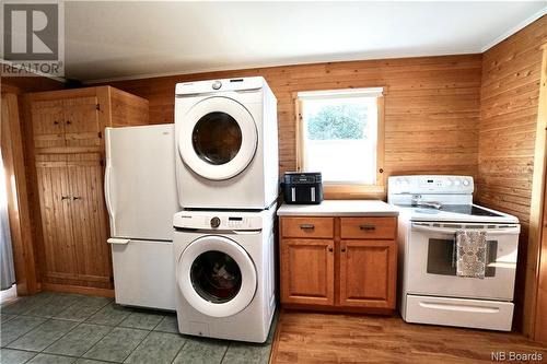 47 Old Schoolhouse Road, Rollingdam, NB - Indoor Photo Showing Laundry Room