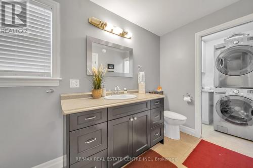 1531 Foxboro Stirling Rd, Quinte West, ON - Indoor Photo Showing Laundry Room