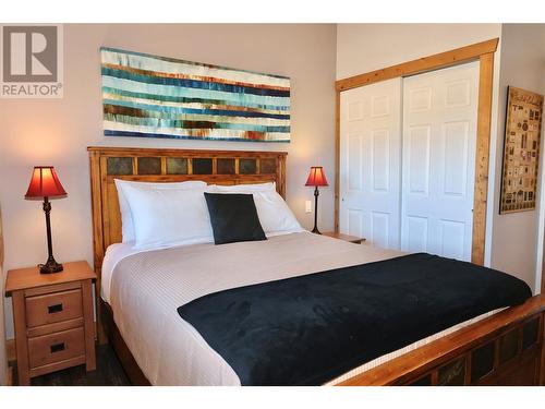 5401 Lakeshore Drive Unit# 205, Osoyoos, BC - Indoor Photo Showing Bedroom