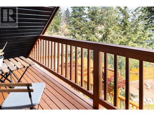 10231 Columbia Way, Vernon, BC - Outdoor With Exterior