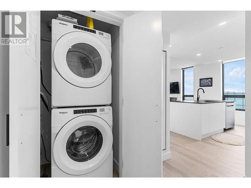 1471 St Paul Street Unit# 2202, Kelowna, BC - Indoor Photo Showing Laundry Room