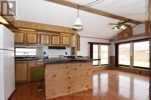 12 Tyler Drive, Otonabee-South Monaghan, ON - Indoor Photo Showing Kitchen