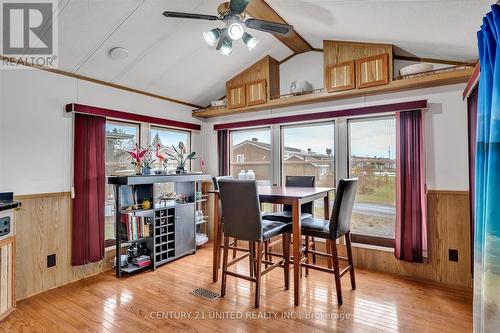 12 Tyler Dr, Otonabee-South Monaghan, ON - Indoor Photo Showing Dining Room
