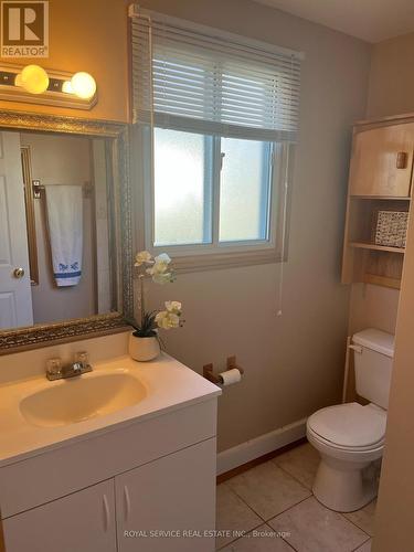 108 Coldstream Rd, Kawartha Lakes, ON - Indoor Photo Showing Bathroom