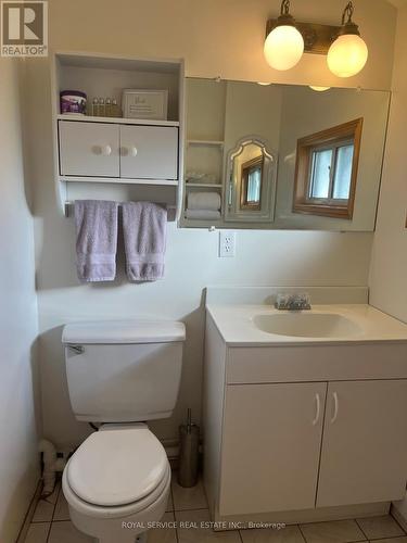 108 Coldstream Road, Kawartha Lakes, ON - Indoor Photo Showing Bathroom
