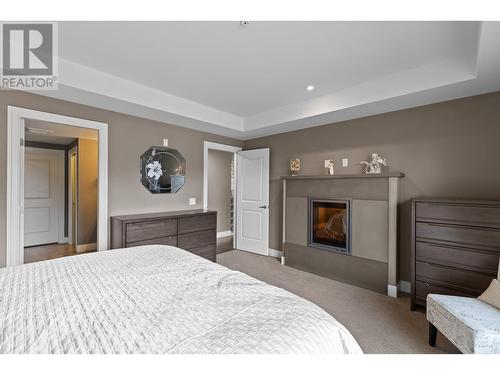 580 Sarsons Road Unit# 216, Kelowna, BC - Indoor Photo Showing Bedroom