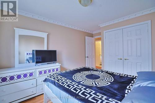 21 Castle Mountain Drive, Brampton, ON - Indoor Photo Showing Bedroom