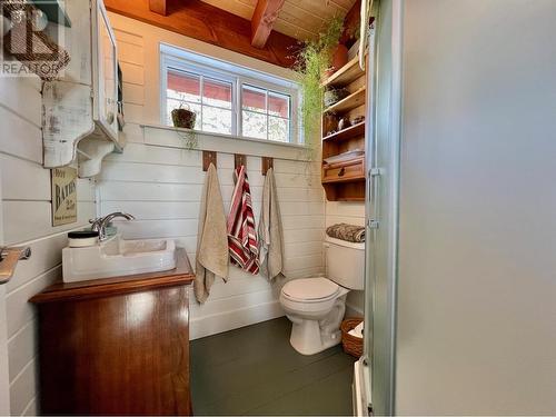 3022 Gleason Crescent, Williams Lake, BC - Indoor Photo Showing Bathroom