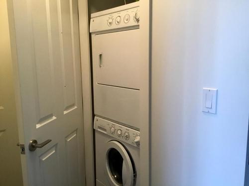 409 - 400 Stemwinder Drive, Kimberley, BC - Indoor Photo Showing Laundry Room