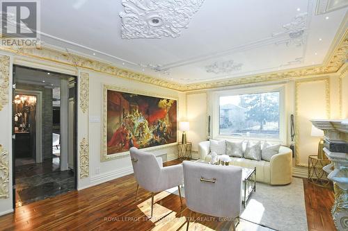 300 Hendon Avenue, Toronto, ON - Indoor Photo Showing Living Room