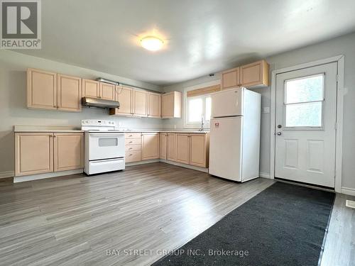 26844 Woodbine Avenue, Georgina, ON - Indoor Photo Showing Kitchen