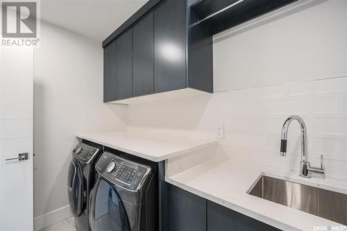 136 Greenbryre Court, Greenbryre, SK - Indoor Photo Showing Laundry Room