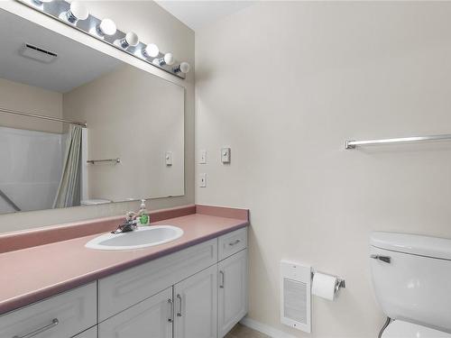 405-264 Mcvickers St, Parksville, BC - Indoor Photo Showing Bathroom