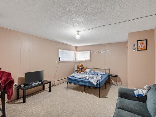 2068 Townsend Rd, Sooke, BC - Indoor Photo Showing Bedroom