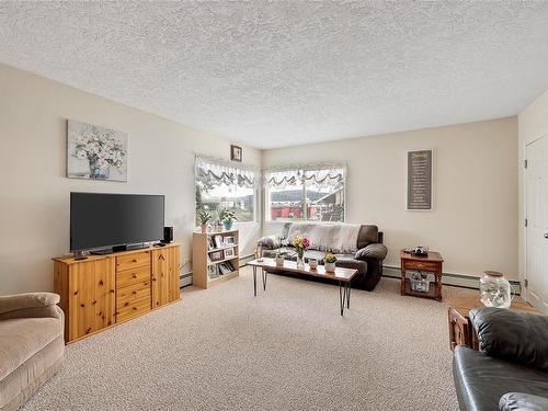 2068 Townsend Rd, Sooke, BC - Indoor