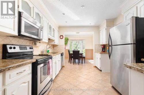 51 Beck Blvd, Penetanguishene, ON - Indoor Photo Showing Kitchen With Upgraded Kitchen