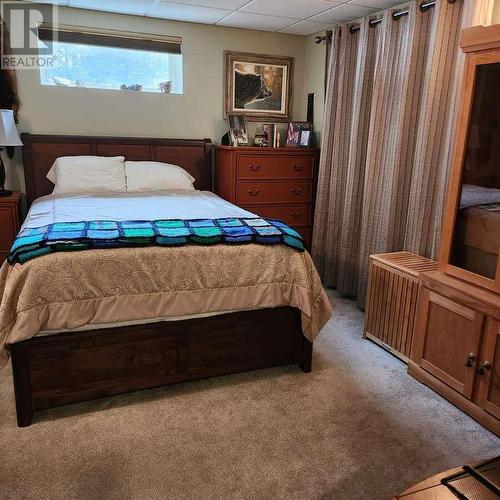 4700 Schubert Road, Armstrong, BC - Indoor Photo Showing Bedroom