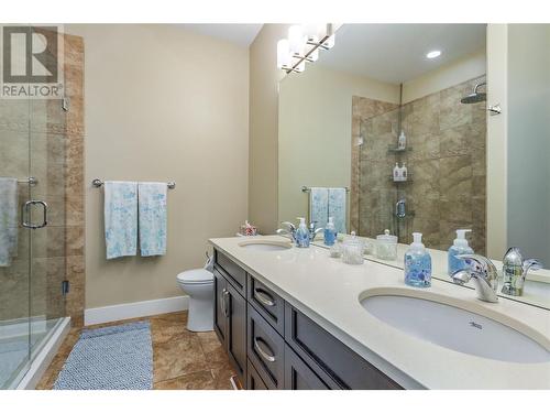 1570 Marina Way, West Kelowna, BC - Indoor Photo Showing Bathroom