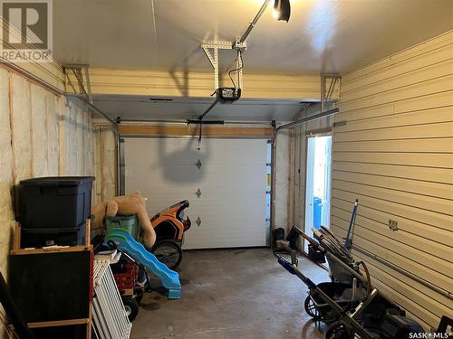 202 Brookdale Place, Wynyard, SK - Indoor Photo Showing Garage