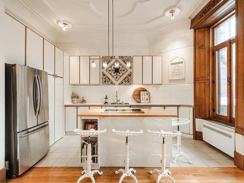 Cuisine - 3468 Av. Laval, Montréal (Le Plateau-Mont-Royal), QC - Indoor Photo Showing Kitchen With Double Sink