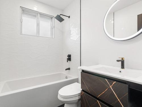 Salle de bains - 3905 Av. Balzac, Brossard, QC - Indoor Photo Showing Bathroom