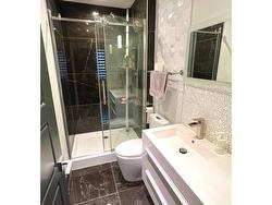 Ensuite bathroom - 