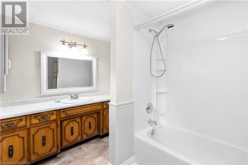 358 David Winkler Parkway, West Grey, ON - Indoor Photo Showing Bathroom