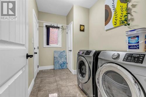 3936 Manzanillo Court, Windsor, ON - Indoor Photo Showing Laundry Room