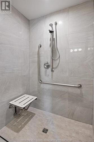 3180 Meadowbrook Lane Unit# B, Windsor, ON - Indoor Photo Showing Bathroom