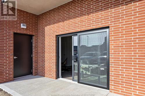 3180 Meadowbrook Lane Unit# D, Windsor, ON - Outdoor With Exterior