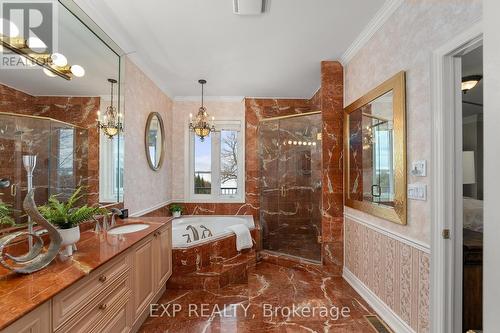 284 Duclos Point Road, Georgina, ON - Indoor Photo Showing Bathroom