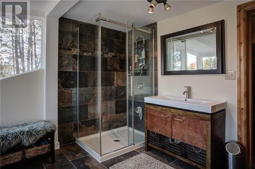 865 Makynen Road, Sudbury, ON - Indoor Photo Showing Bathroom