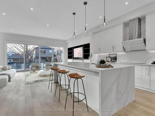 40 Manderley Dr, Toronto, ON - Indoor Photo Showing Kitchen