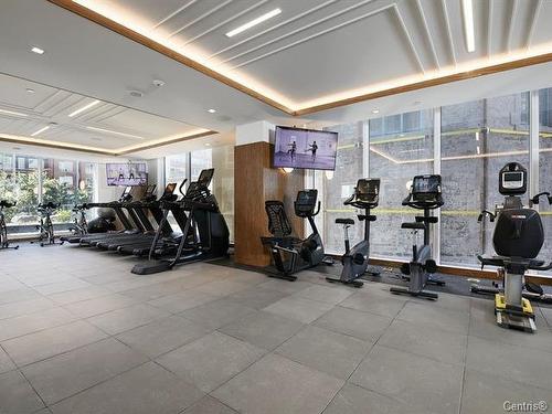 Exercise room - 2210-1180 Rue De Bleury, Montréal (Ville-Marie), QC - Indoor Photo Showing Gym Room
